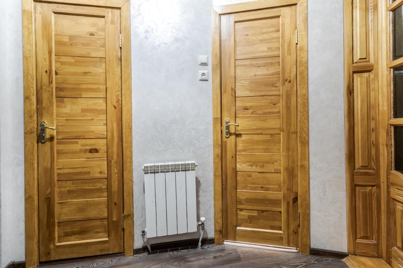 Akademika Hnatyuka Apartment Lviv Exterior foto